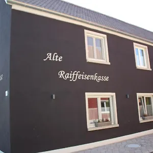 Alte Raiffeisenkasse Appartement